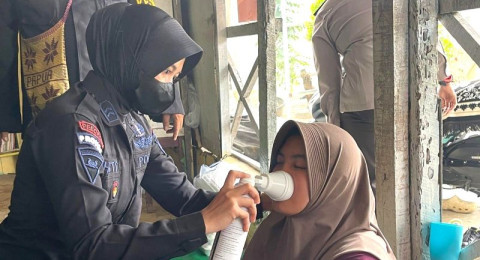 Peduli Dampak Kabut Asap, Satbrimob Polda Jambi Salurkan Bantuan ke Panti Asuhan